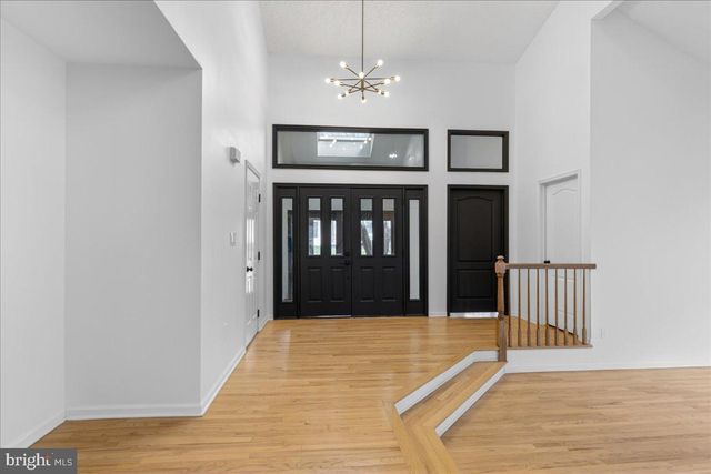 1 CRANBERRY CT, Princeton, NJ 08540