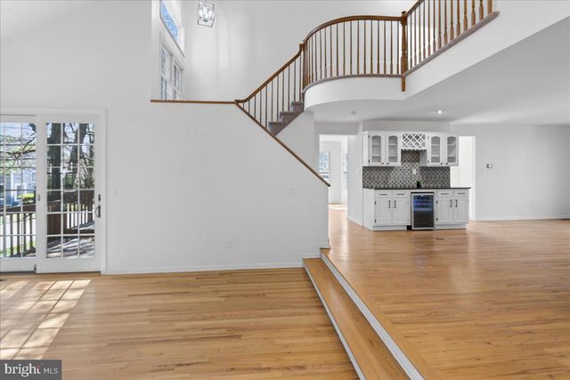 1 CRANBERRY CT, Princeton, NJ 08540
