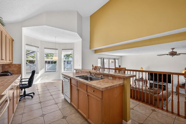 2008 Reston Circle, Royal Palm Beach, FL 33411