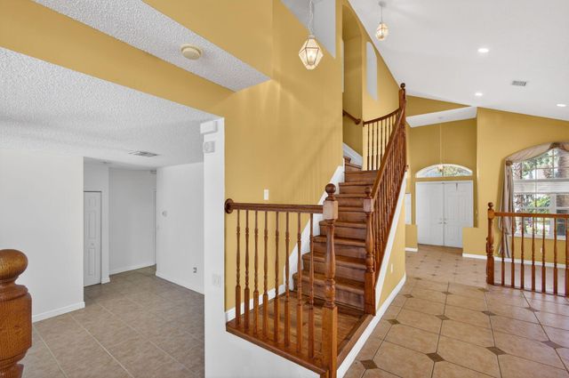 2008 Reston Circle, Royal Palm Beach, FL 33411