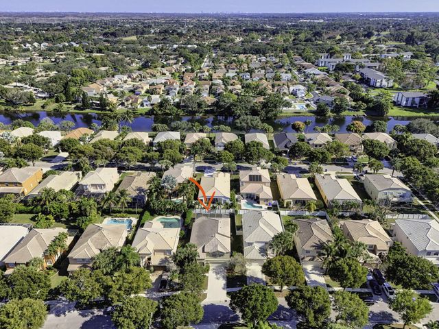 2008 Reston Circle, Royal Palm Beach, FL 33411