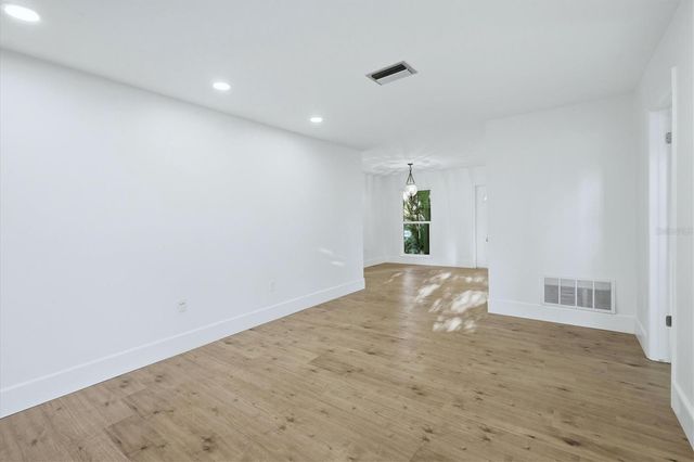 3504 38TH STREET W, Bradenton, FL 34205