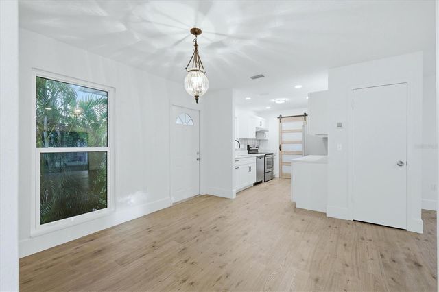 3504 38TH STREET W, Bradenton, FL 34205