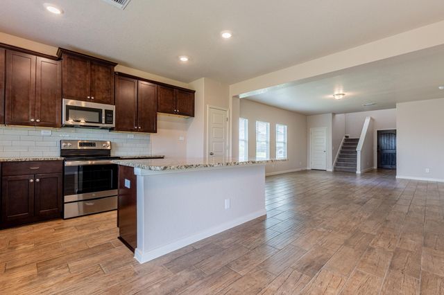 746 Farmers Dell ST, New Braunfels, TX 78130