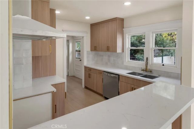 4027 E 11th, Long Beach, CA 90804