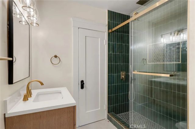 4027 E 11th, Long Beach, CA 90804