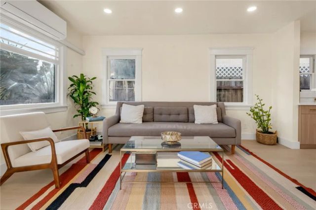 4027 E 11th, Long Beach, CA 90804