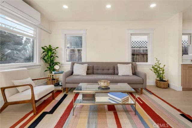 4027 E 11th, Long Beach, CA 90804