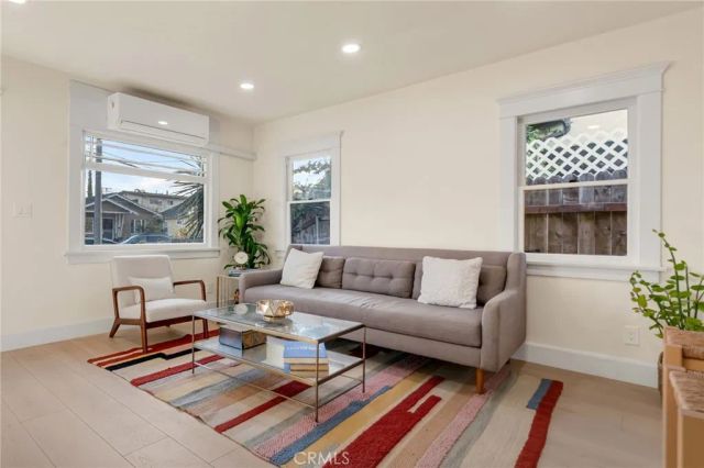 4027 E 11th, Long Beach, CA 90804