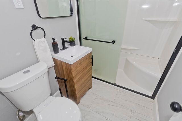 1709 Memorial Dr, Chicopee, MA 01020