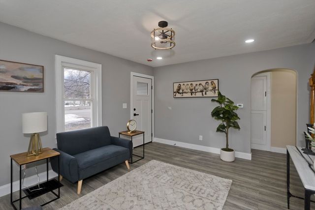 1709 Memorial Dr, Chicopee, MA 01020