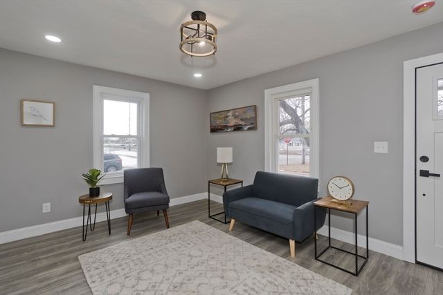 1709 Memorial Dr, Chicopee, MA 01020