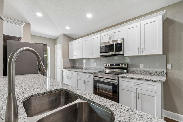11133 KO DRIVE, Lakeland, FL 33809