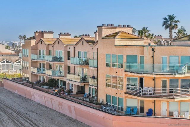 714 Seacoast Dr 104, Imperial Beach, CA 91932