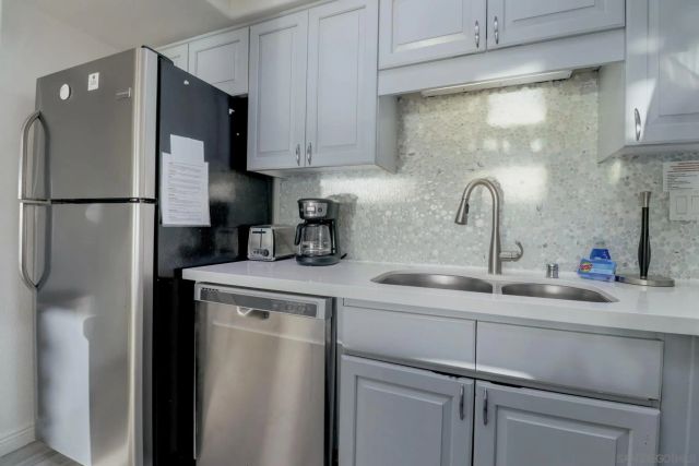 714 Seacoast Dr 104, Imperial Beach, CA 91932