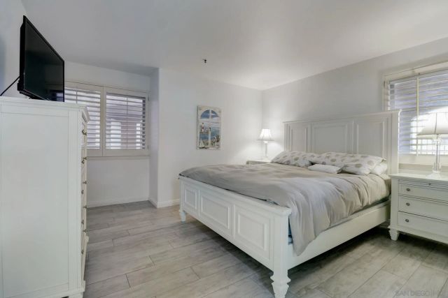 714 Seacoast Dr 104, Imperial Beach, CA 91932
