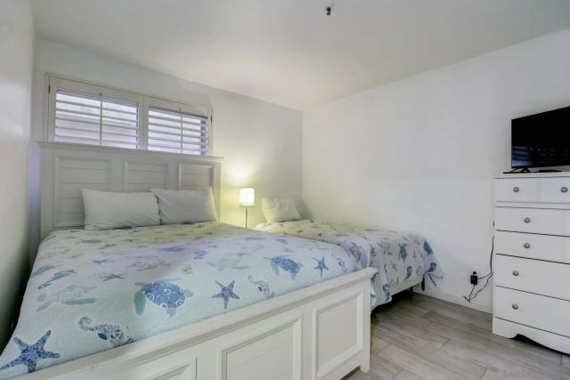 714 Seacoast Dr 104, Imperial Beach, CA 91932
