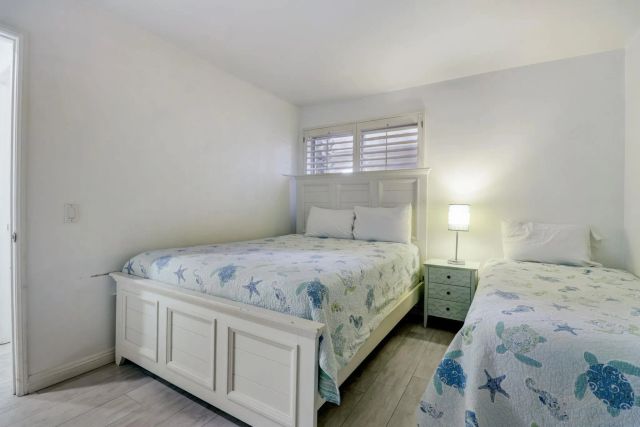 714 Seacoast Dr 104, Imperial Beach, CA 91932