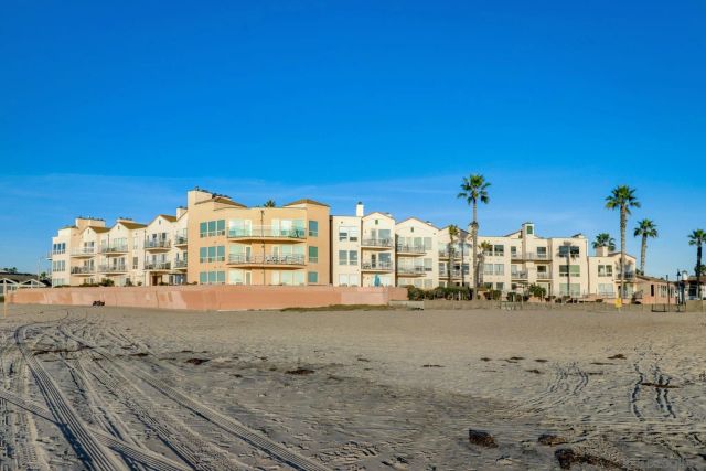 714 Seacoast Dr 104, Imperial Beach, CA 91932
