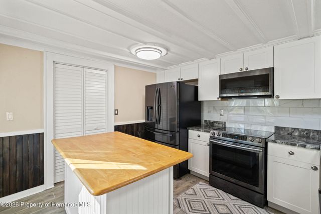 7288 Coventry Court, Weeki Wachee, FL 34607