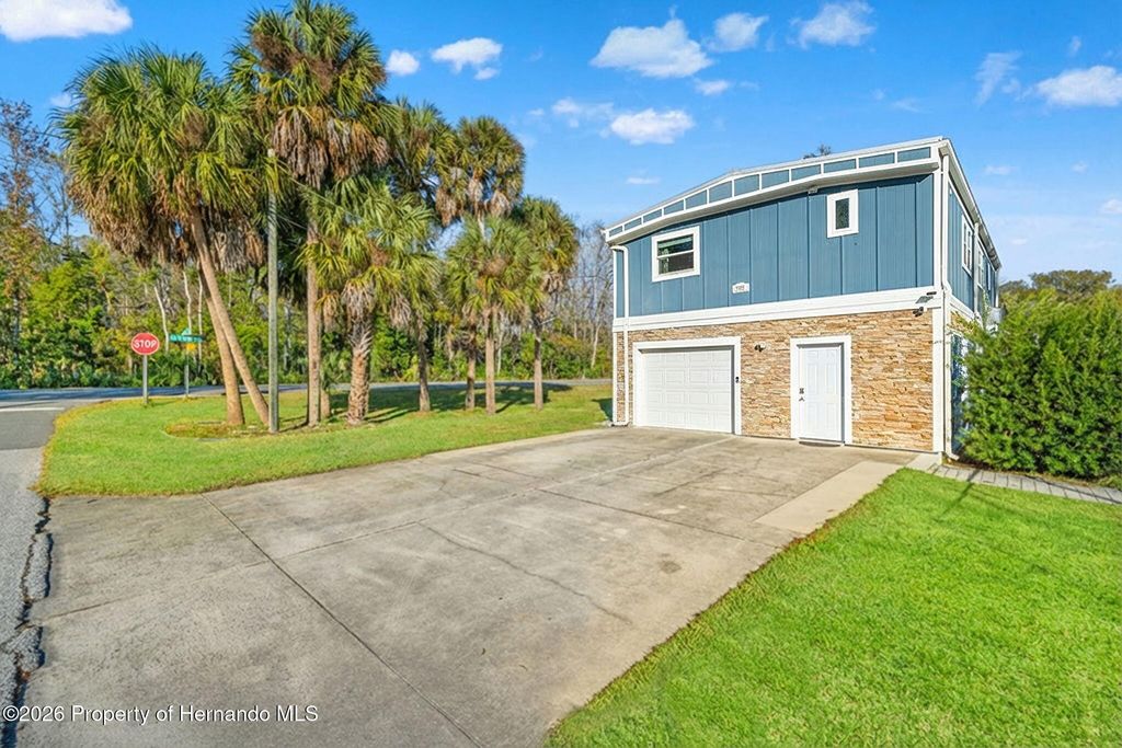 7288 Coventry Court, Weeki Wachee, FL 34607