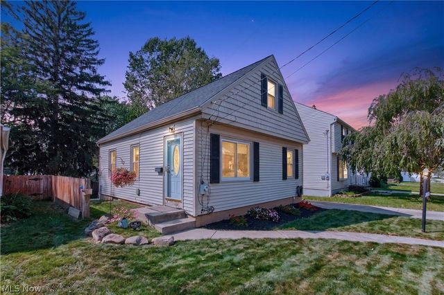 1848 17th Street, Cuyahoga Falls, OH 44223