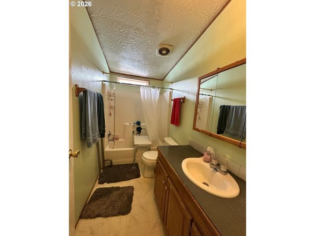 4821 Ne 50TH St, Neotsu, OR 97364