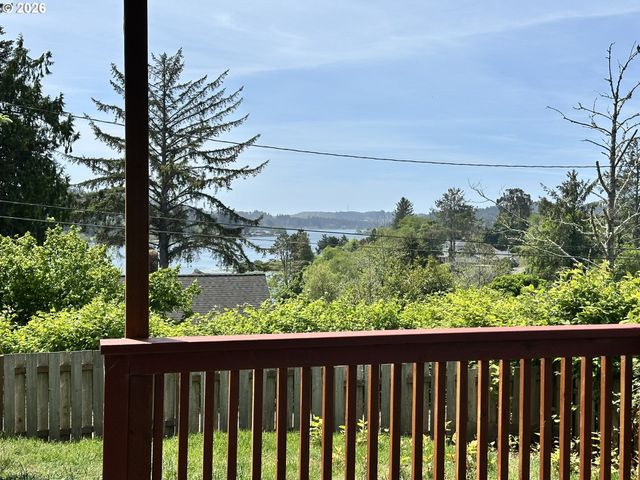 4821 Ne 50TH St, Neotsu, OR 97364