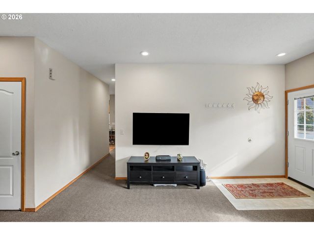 644 Nw 14TH St, Corvallis, OR 97330