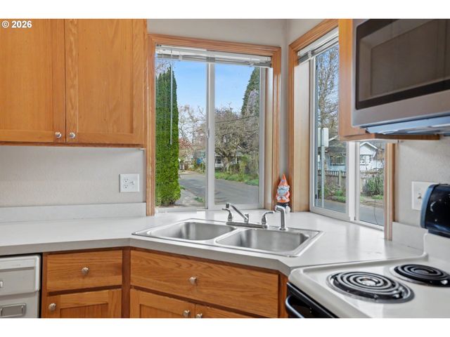 644 Nw 14TH St, Corvallis, OR 97330