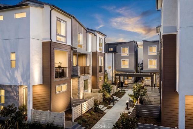 10002 Central Avenue 3, Garden Grove, CA 92843