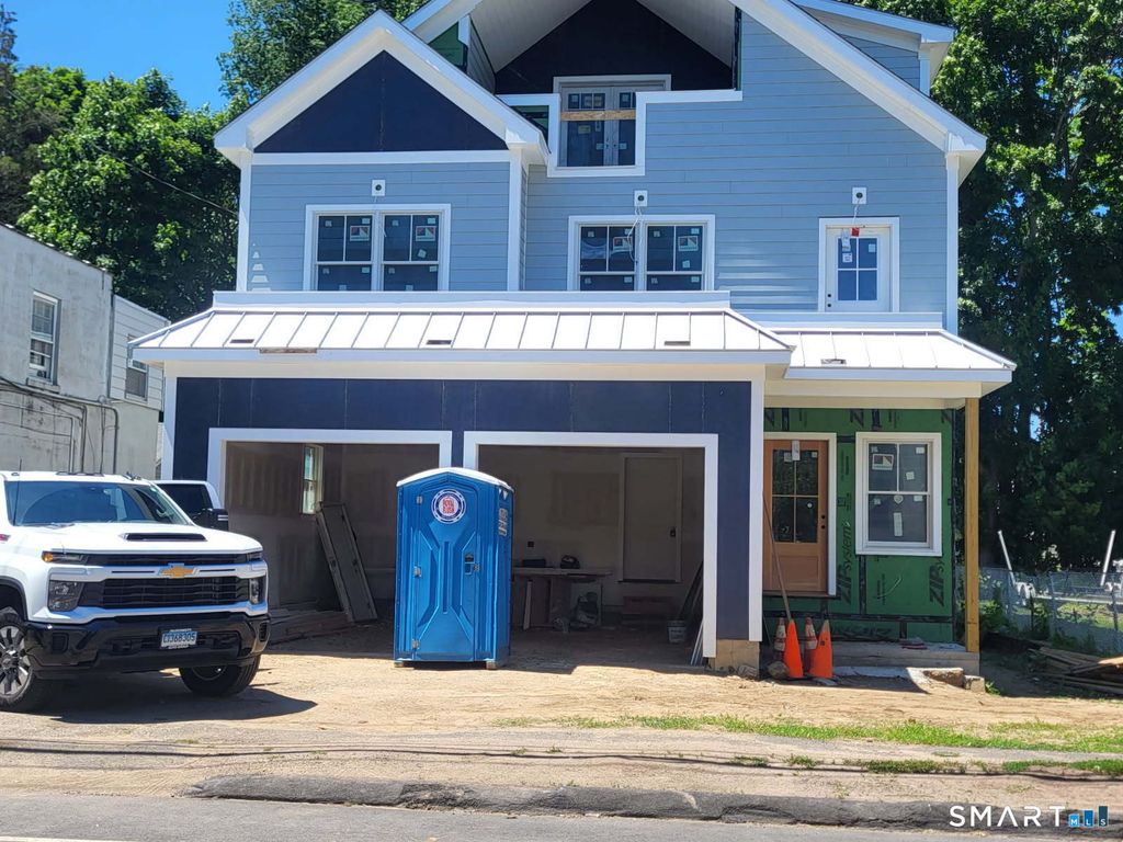 1002 East Broadway, Milford, CT 06460