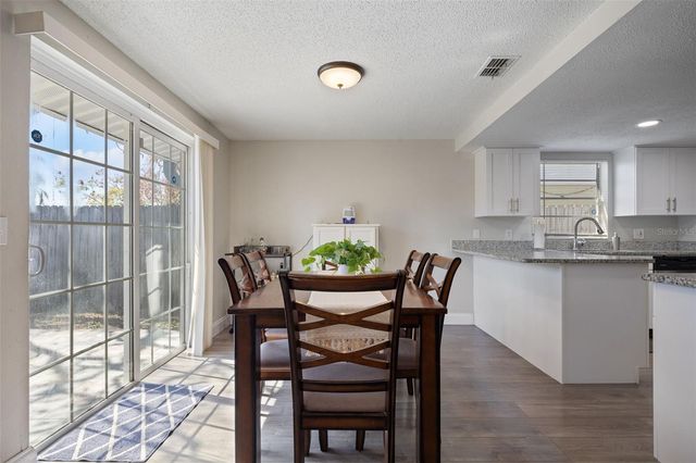 7212 LUNITA COURT, Tampa, FL 33625