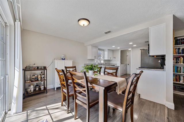 7212 LUNITA COURT, Tampa, FL 33625