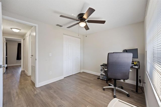 7212 LUNITA COURT, Tampa, FL 33625