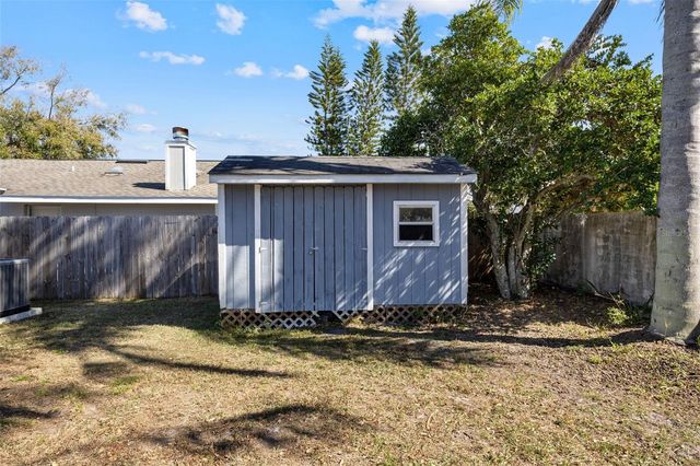 7212 LUNITA COURT, Tampa, FL 33625