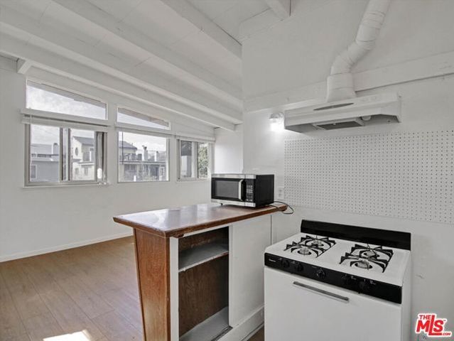 104 Sunridge Street, Playa Del Rey (los Angeles), CA 90293