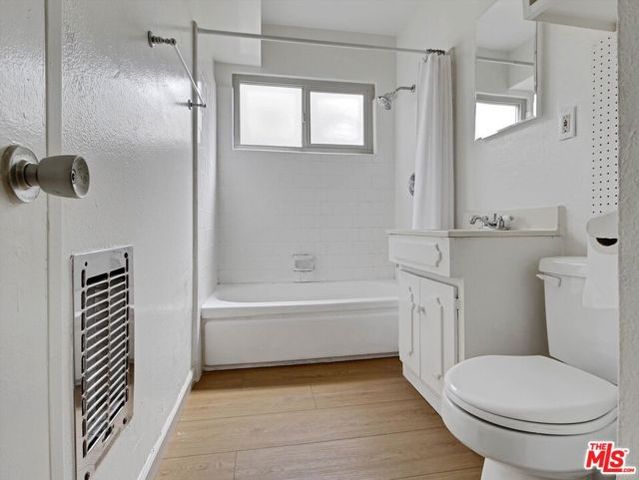 104 Sunridge Street, Playa Del Rey (los Angeles), CA 90293