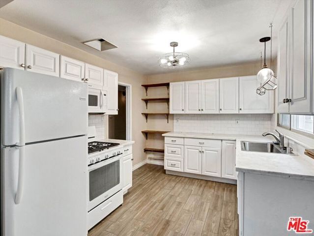 104 Sunridge Street, Playa Del Rey (los Angeles), CA 90293