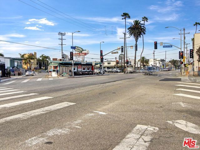 104 Sunridge Street, Playa Del Rey (los Angeles), CA 90293