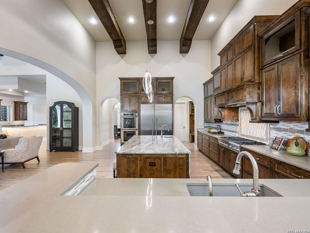 218 Wellesley Landing, Shavano Park, TX 78231