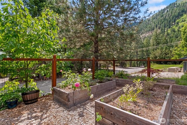 12606 Icicle Lane, Leavenworth, WA 98826