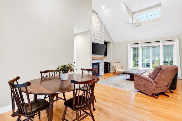 276 Pheasant Hill Cir, Barnstable, MA 02635