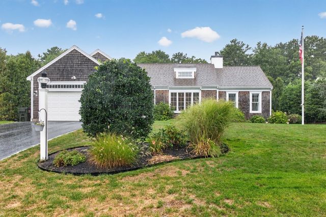 276 Pheasant Hill Cir, Barnstable, MA 02635
