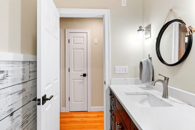 276 Pheasant Hill Cir, Barnstable, MA 02635