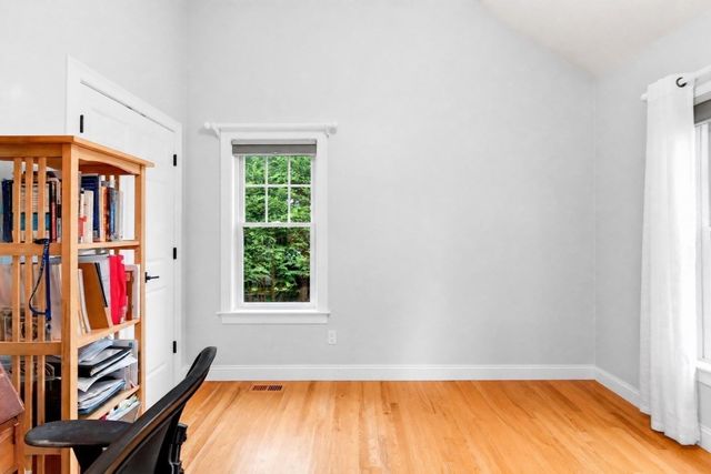 276 Pheasant Hill Cir, Barnstable, MA 02635