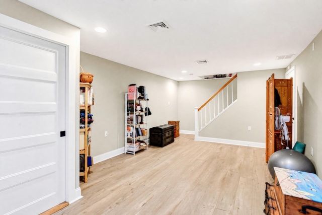 276 Pheasant Hill Cir, Barnstable, MA 02635
