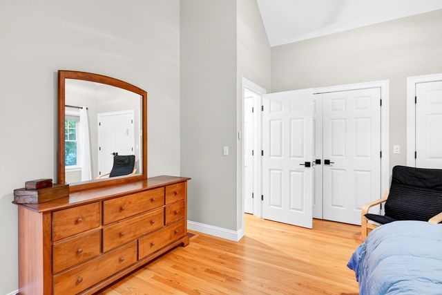 276 Pheasant Hill Cir, Barnstable, MA 02635