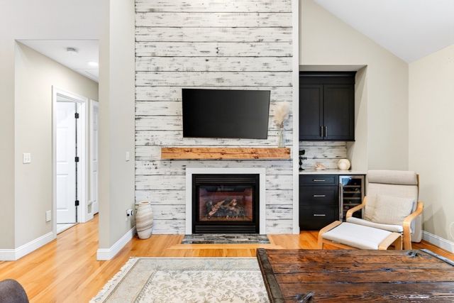 276 Pheasant Hill Cir, Barnstable, MA 02635