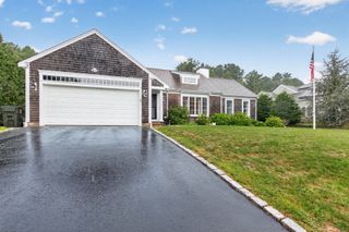276 Pheasant Hill Cir, Barnstable, MA 02635